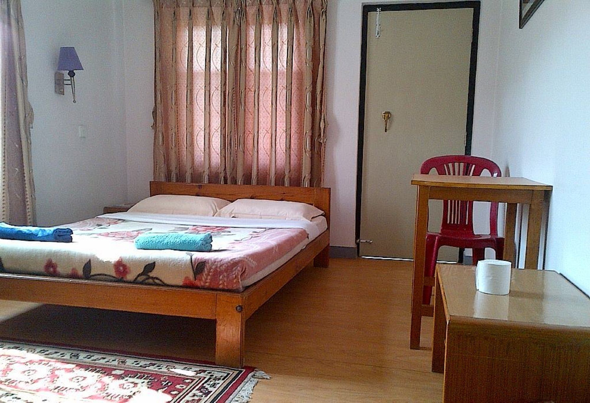 Le Rhododendron Chambres D'Hotes Kathmandu Exteriör bild